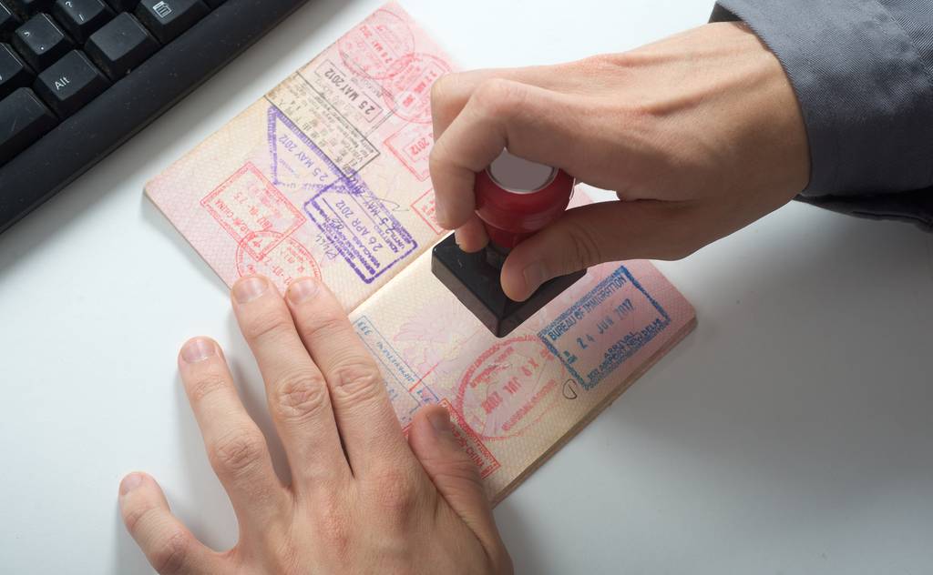 Get the facts on travel visas and residency permits for your employees or guests in Cameroon